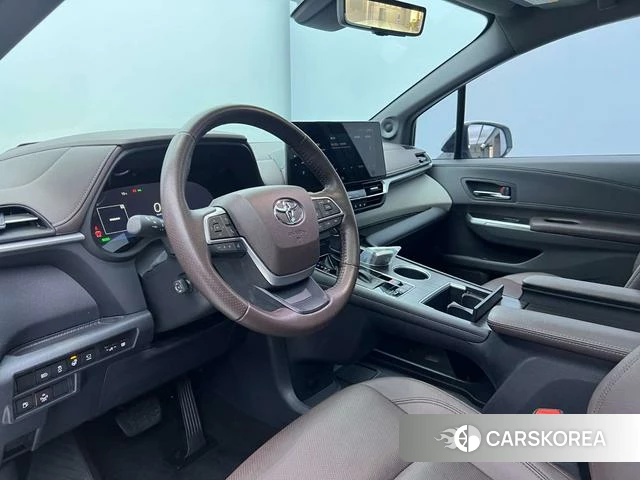 Toyota Granvia 2024 Белый из Китая, фото 6