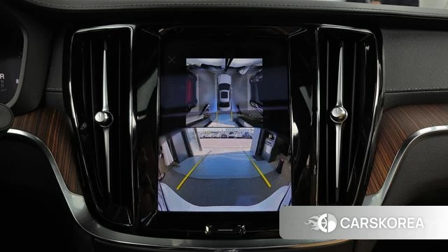 Volvo S60 3rd generation 2023 Белый из Кореи, фото 6