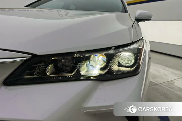 Toyota Avalon 2022 Белый из Китая, фото 6