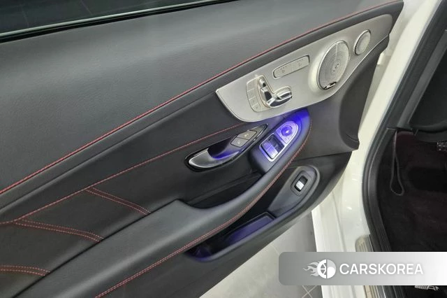 Mercedes-Benz C-Class W205 2023 Белый из Кореи, фото 6