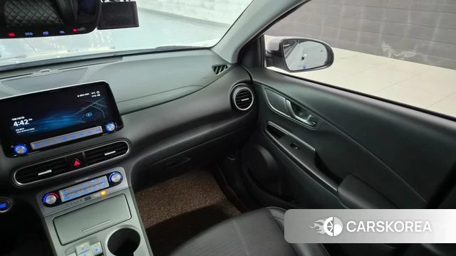 Hyundai Kona Electric 2020 Белый из Кореи, фото 6