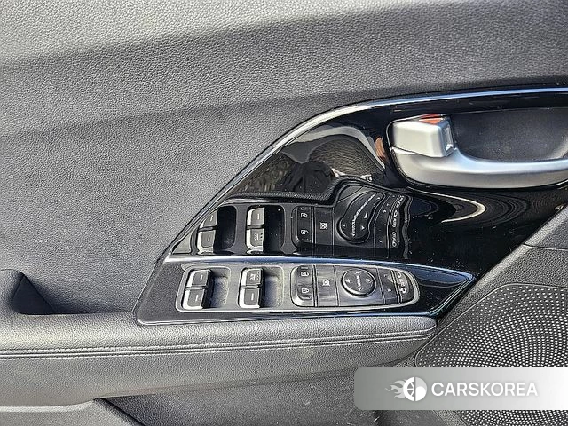 Kia Niro 2018 Белый из Кореи, фото 6