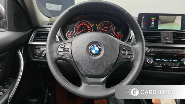 BMW 3 Series (F30) 2018 Белый из Кореи, фото 6