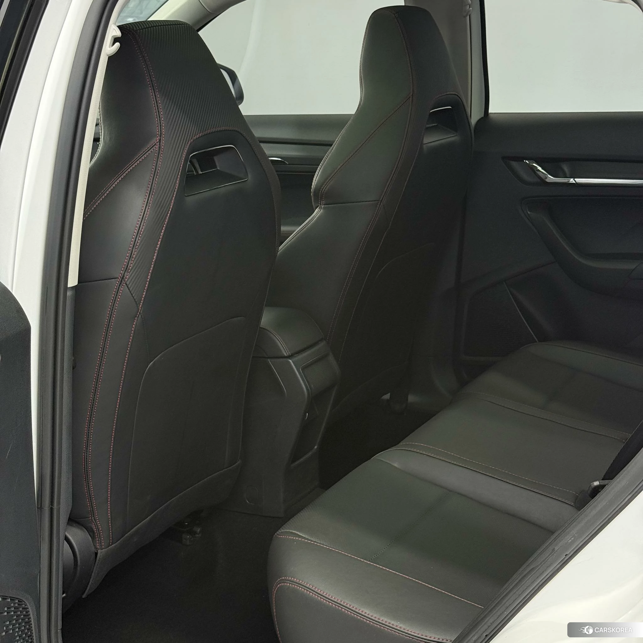 Skoda Kamiq 2021 Белый из Китая, фото 6