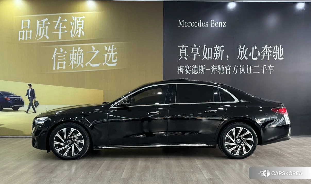 Mercedes-Benz E-Class 2023 Черный из Китая, фото 6