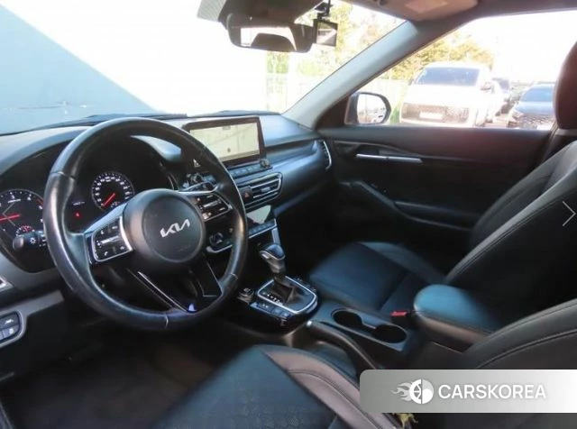 Kia Seltos 2021 Серый из Кореи, фото 6