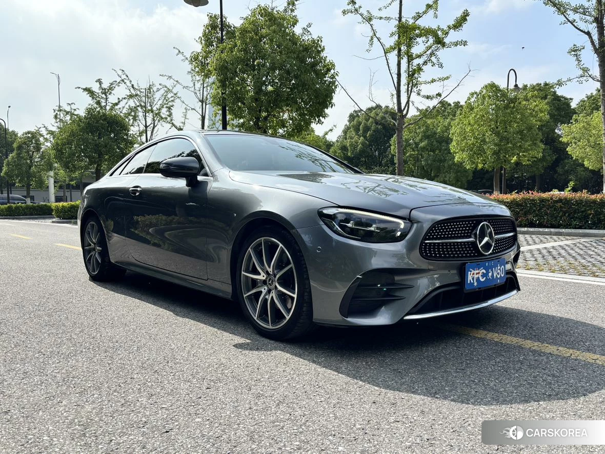 Mercedes-Benz E-Class 2020 Серебристо-серый из Китая, фото 6
