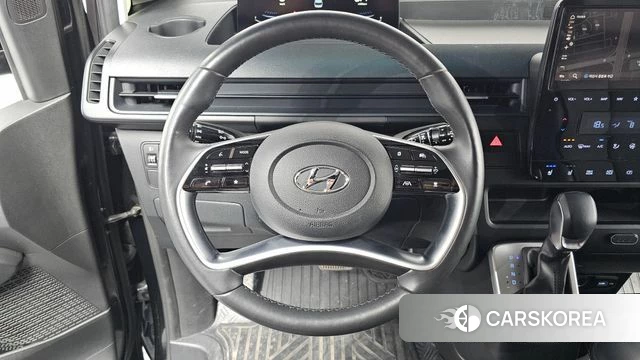 Hyundai Staria 2023 Черный из Кореи, фото 6