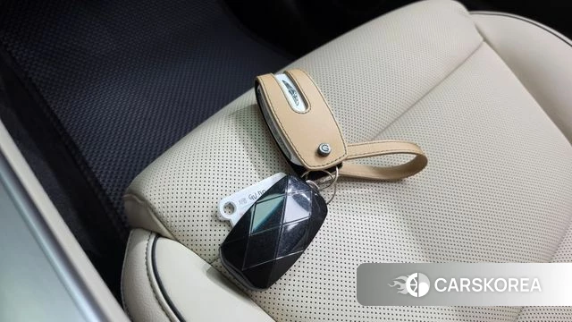 Genesis GV70 2025 Белый из Кореи, фото 6