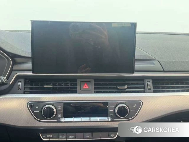 Audi A4L 2021 Темно-серый из Китая, фото 6