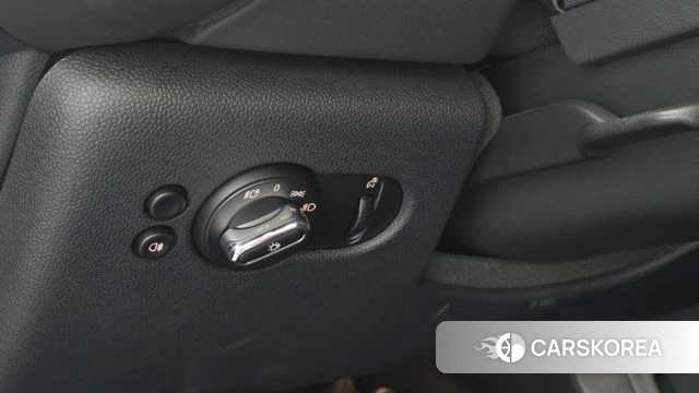 Mini Cooper 2022 Черный из Кореи, фото 6