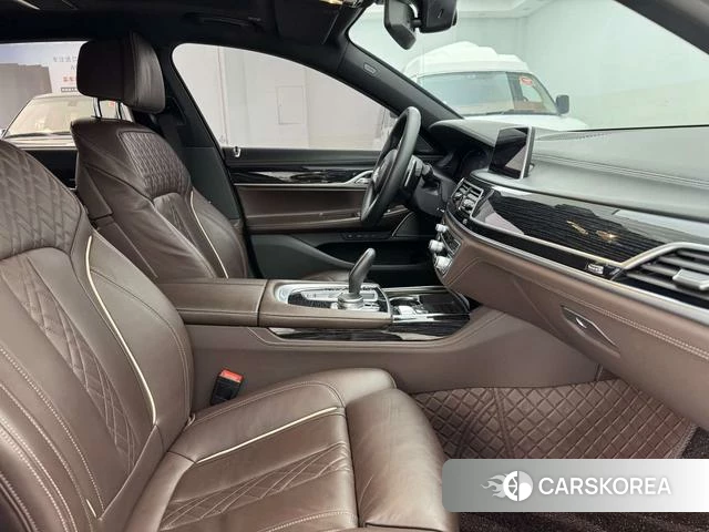 BMW 7 series 2022 Черный из Китая, фото 6