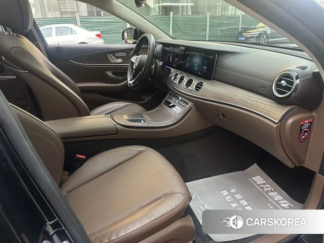Mercedes-Benz E-Class 2022 Черный из Китая, фото 6