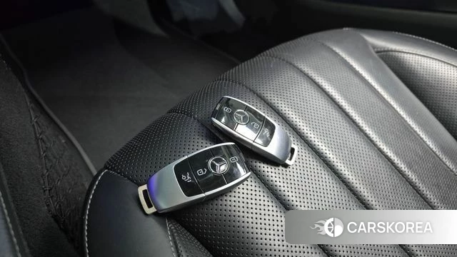 Mercedes-Benz E-Class W213 2018 Черный из Кореи, фото 6