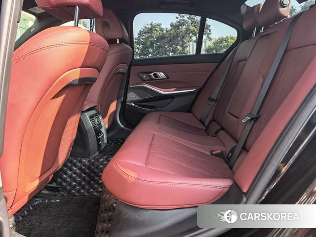 BMW 3 series 2024 Черный из Китая, фото 6
