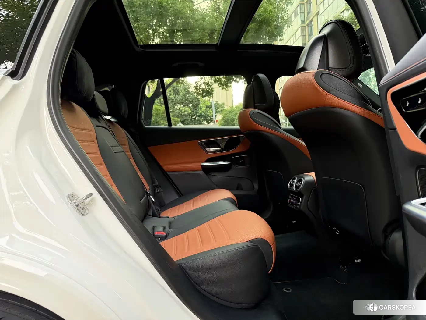 Mercedes-Benz GLC 2025 Белый из Китая, фото 6