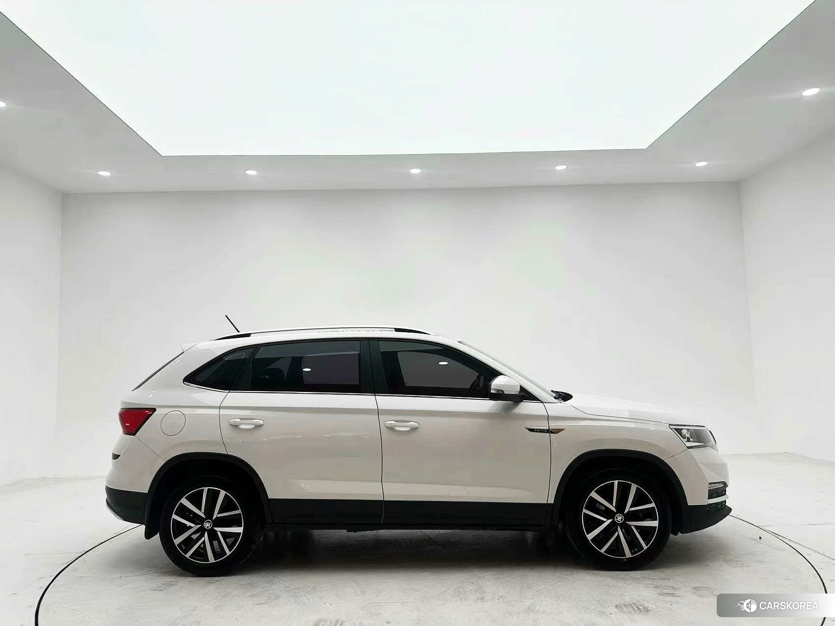 Skoda Kamiq 2022 Белый из Китая, фото 6