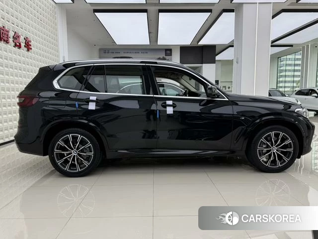 BMW X5 2021 Черный из Китая, фото 6