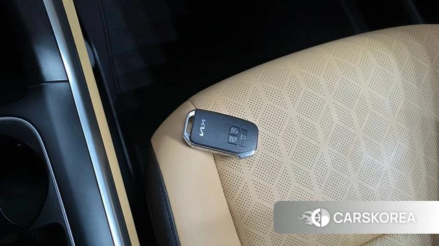 Kia Carnival 4th generation 2023 Черный из Кореи, фото 6