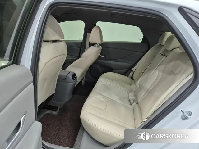 Hyundai Avante (CN7) 2023 Белый из Кореи, фото 6