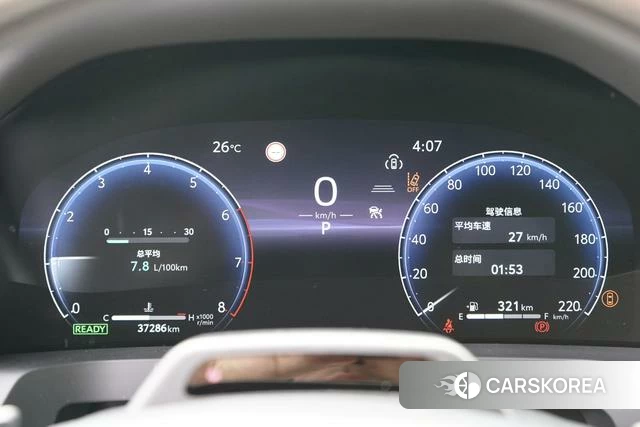 Toyota Alphard 2023 Белый из Китая, фото 6