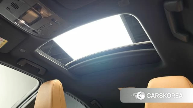 Lexus UX250h 2023 Белый из Кореи, фото 6