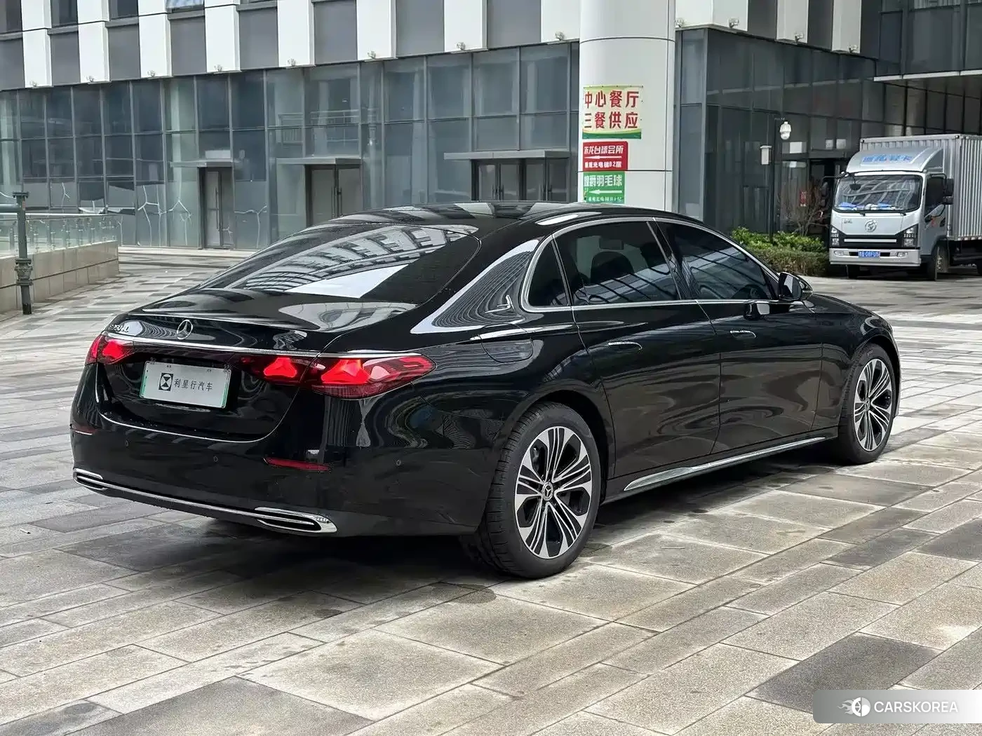 Mercedes-Benz E-Class 2025 Черный из Китая, фото 6