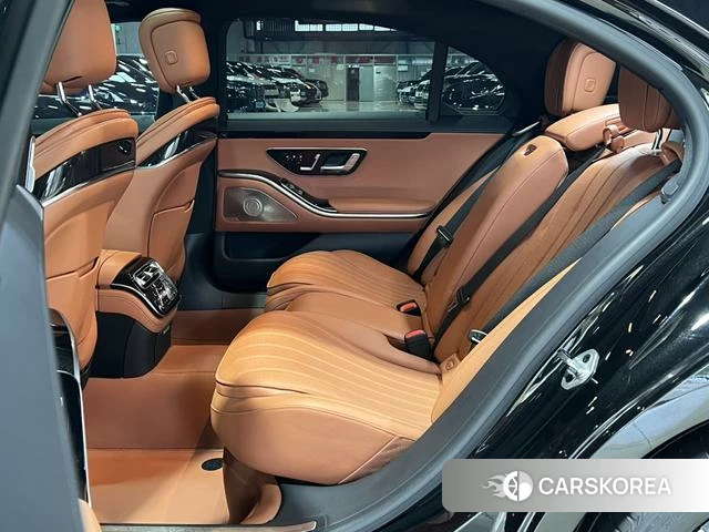 Mercedes-Benz S-Class 2023 Черный из Китая, фото 6