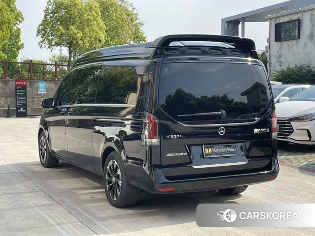Mercedes-Benz V-Class 2025 Черный из Китая, фото 6
