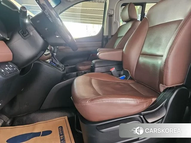 Hyundai The New Grand Starex 2018 Черный из Кореи, фото 6