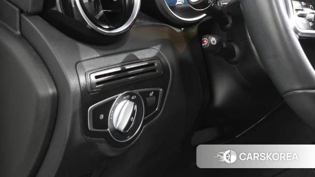 Mercedes-Benz GLC-Class X253 2022 Белый из Кореи, фото 6