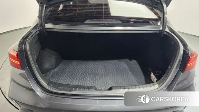 Kia The New K3 2nd generation 2023 Серый из Кореи, фото 6