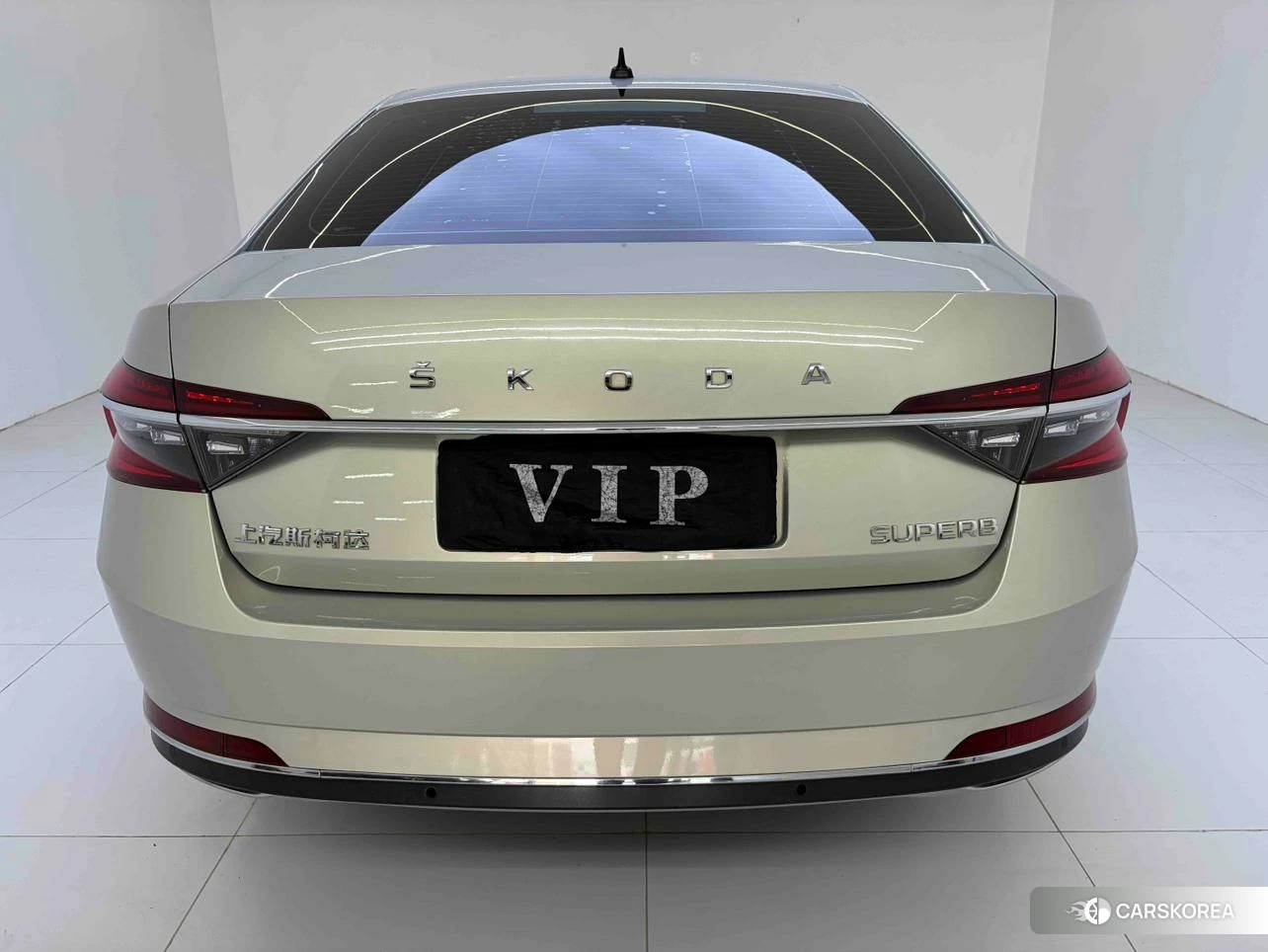 Skoda Superb 2022 Шампань из Китая, фото 6