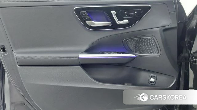Mercedes-Benz C-Class W206 2026 Черный из Кореи, фото 6