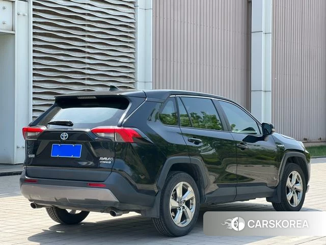 Toyota RAV4 2021 Черный из Китая, фото 6