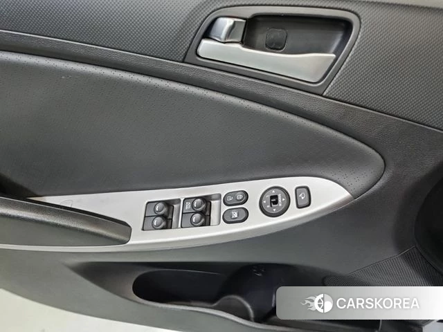 Hyundai Accent (New type) 2019 Белый из Кореи, фото 6