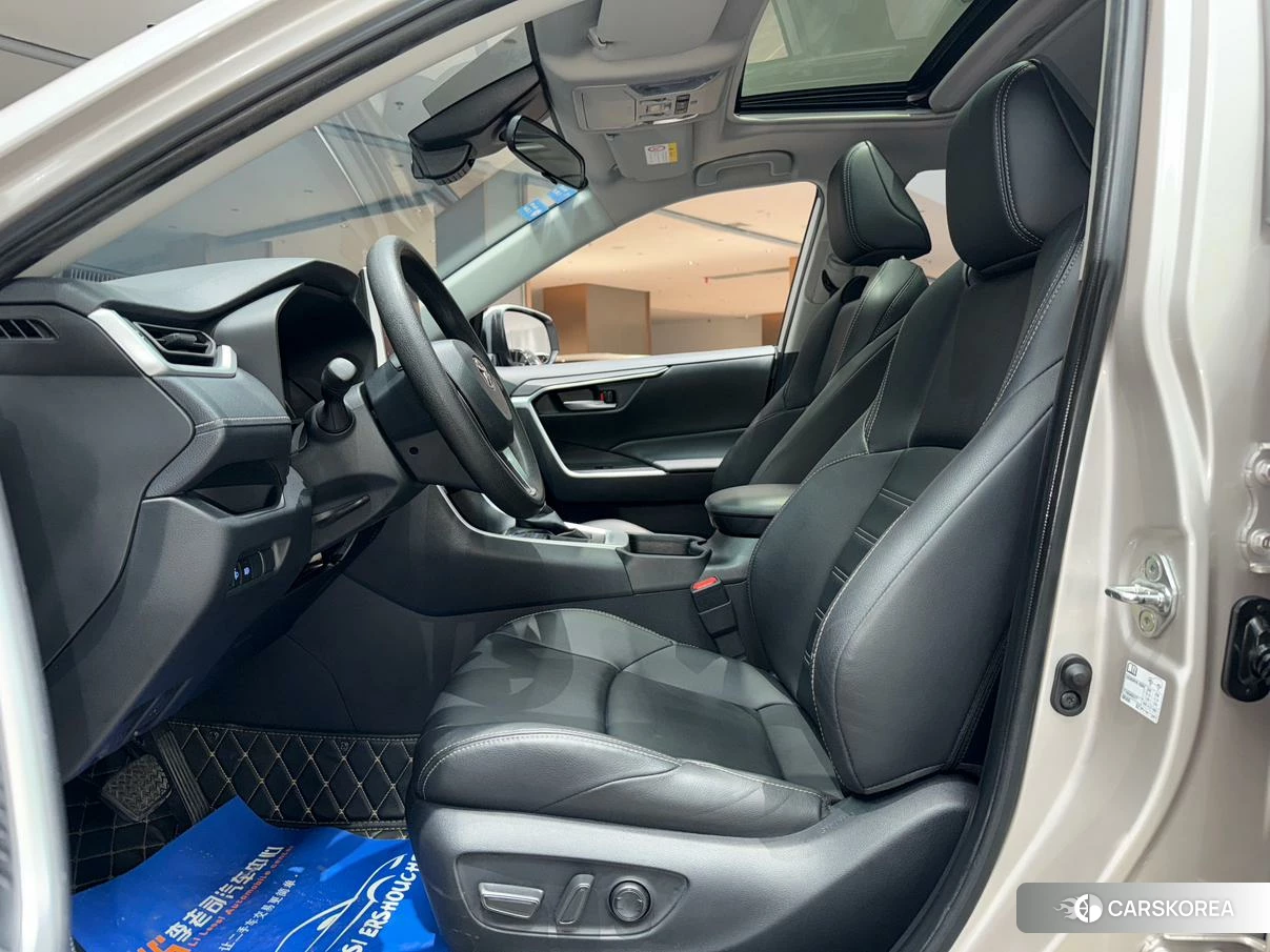 Toyota Wildlander 2020 Шампань из Китая, фото 6