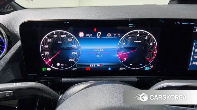 Mercedes-Benz GLA - Class H247 2026 Черный из Кореи, фото 6