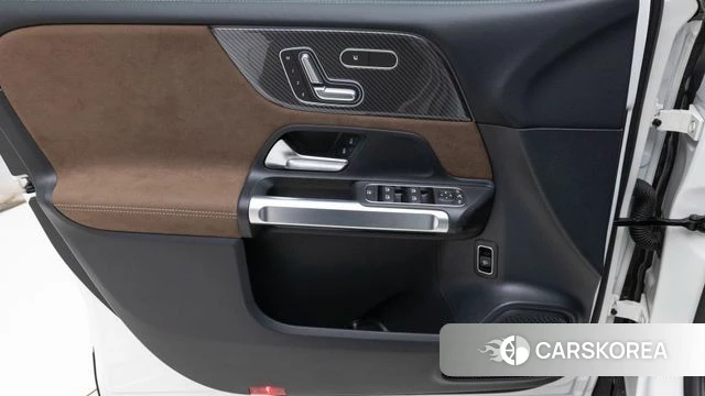 Mercedes-Benz GLB-Class X247 2025 Белый из Кореи, фото 6