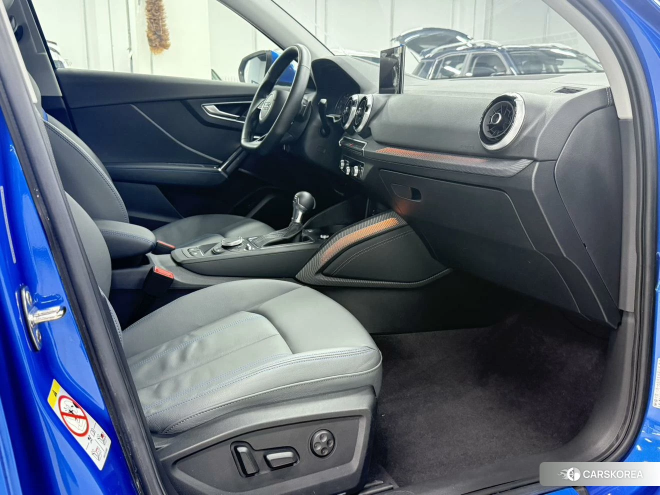 Audi Q2L 2021 Синий из Китая, фото 6