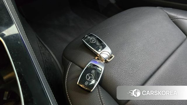 Mercedes-Benz E-Class W213 2018 Белый из Кореи, фото 6