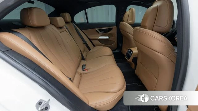 Mercedes-Benz E-Class W214 2025 Белый из Кореи, фото 6