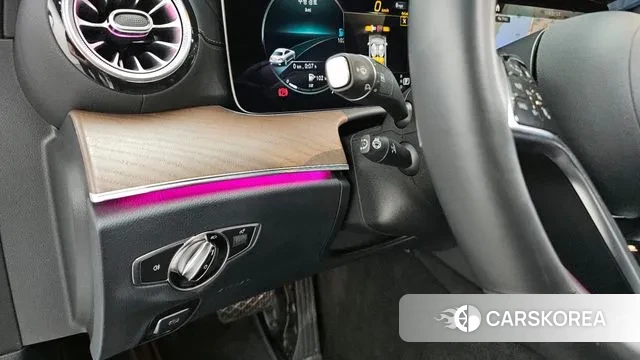 Mercedes-Benz E-Class W213 2023 Белый из Кореи, фото 6