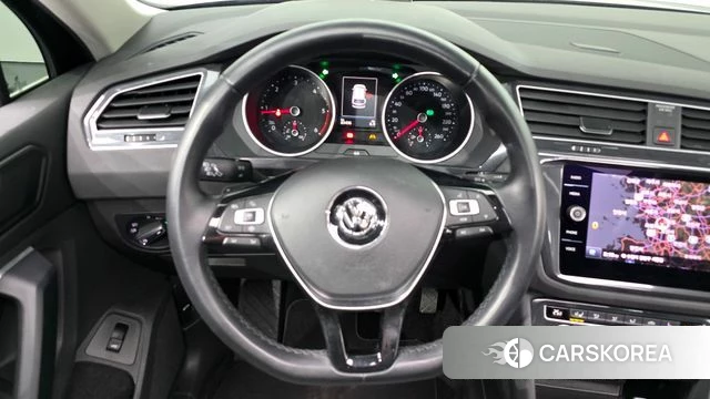 Volkswagen Tiguan second Generation 2020 Черный из Кореи, фото 6