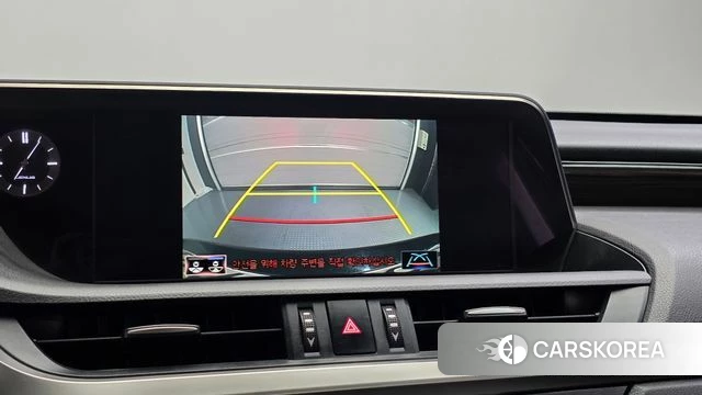 Lexus ES300h 7th generation 2021 Черный из Кореи, фото 6