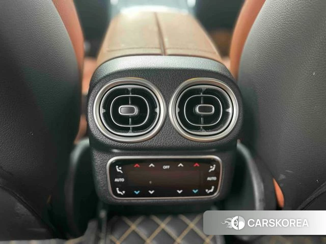 Mercedes-Benz GLC 2024 Белый из Китая, фото 6