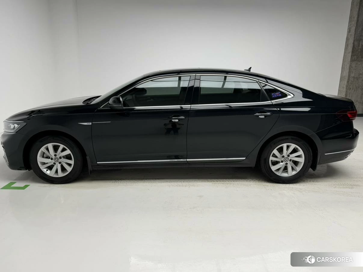 Volkswagen Passat 2021 Черный из Китая, фото 6