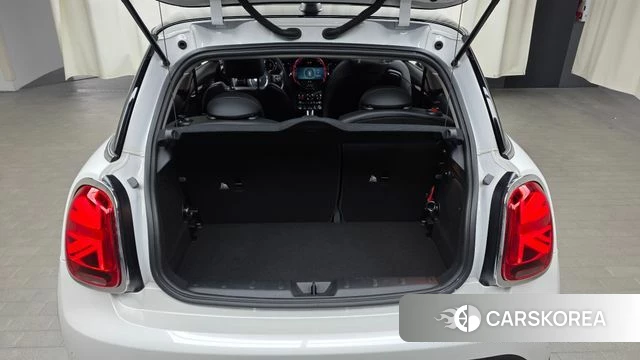 Mini Cooper 2023 Белый из Кореи, фото 6