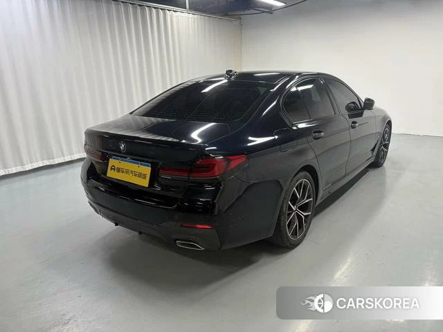 BMW 5 series 2021 Черный из Китая, фото 6