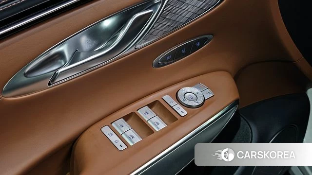 Genesis GV70 2022 Белый из Кореи, фото 6